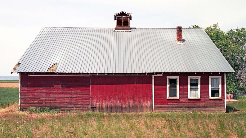 Waterville Plateau, Waterville Plateau barn, Waterville Plateau wheat farm, Waterville Plateau red barn, Waterville Plateau wheat farm, Kodak Ektar 100, Jeff King Photography, Mamiya 645